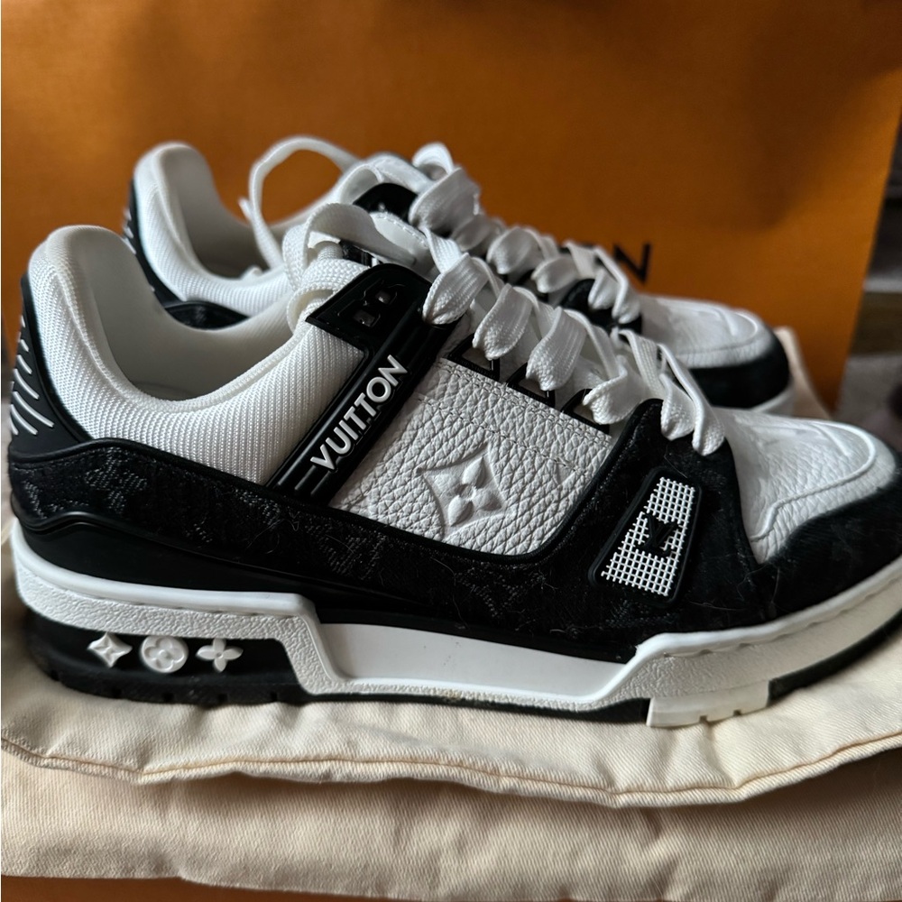 Louis Vuitton Trainer Sneaker